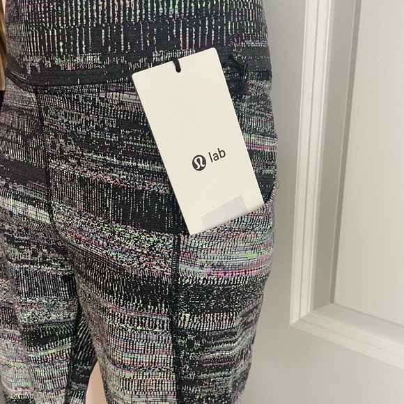 Lululemon Athletica Black and Pink Patterned Leggings - Picture 2 of 6